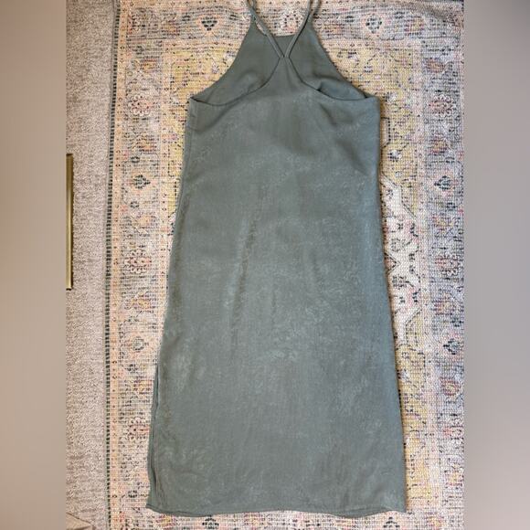 Soprano High Neck Shift Midi Dress in Sage Green Women’s size Small Racer Back - Picture 4 of 8